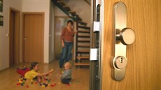 Nejoblíbenější bezpečnostní dveře SD 101 patří do 3. bezpečnostní třídy. Nejoblíbenější bezpečnostní dveře SD 101 patří do 3. bezpečnostní třídy.