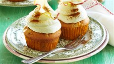 Ořechové cupcakes s jablky Ořechové cupcakes s jablky