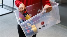 První zálohovaná plechovka Mattoni v boxu pro uložení vratných obalů. První zálohovaná plechovka Mattoni v boxu pro uložení vratných obalů.