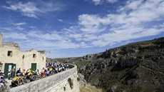 POHÁDKOVÁ MATERA. Cyklisté vyráí z Matery do 7. etapy Gira.