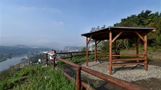 Vyhlídka Františka Málka nese jméno podle známého ústeckého turisty, který byl... Vyhlídka Františka Málka nese jméno podle známého ústeckého turisty, který byl...