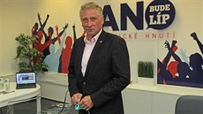 Současný hejtman Ivo Vondrák vidí výsledek voleb jako mandát do budoucna i... Současný hejtman Ivo Vondrák vidí výsledek voleb jako mandát do budoucna i...