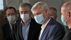 Lídři hnutí ANO, ODS, KDU-ČSL a ČSSD už den po volbách před polednem oznámili... Lídři hnutí ANO, ODS, KDU-ČSL a ČSSD už den po volbách před polednem oznámili...