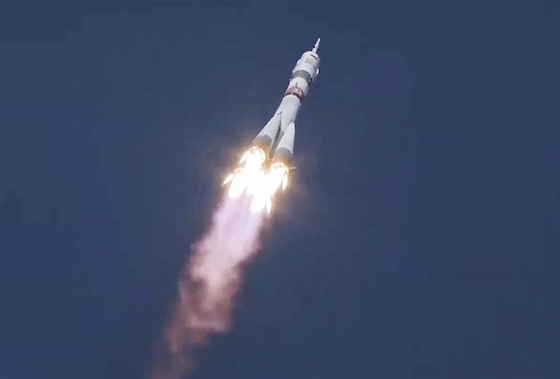 Rekordní let ruské kosmické lodi. S posádkou dorazila k ISS za tři hodiny |  24_zpravy