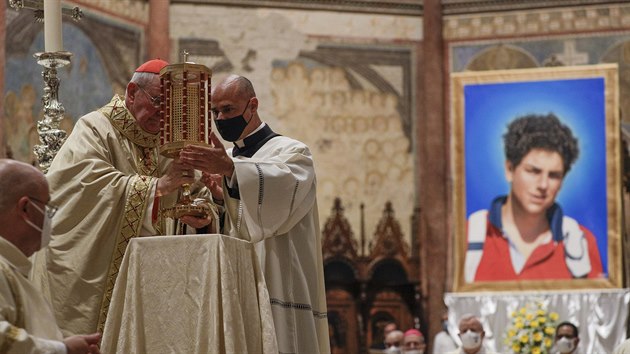 Pape v italskm Assisi blahoe Carla Acutise. (10. jna 2020)