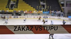 ZAVŘENO. Na vnitřní sportoviště včetně litvínovského hokejového Hlinkova... ZAVŘENO. Na vnitřní sportoviště včetně litvínovského hokejového Hlinkova...