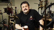 Josef Krýsl, plzeňský sládek a technolog desítek minipivovarů v ČR i v zahraničí Josef Krýsl, plzeňský sládek a technolog desítek minipivovarů v ČR i v zahraničí