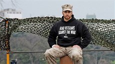 Adam Kokesh, veterán námořní pěchoty z Iráku, protiválečný aktivista a... Adam Kokesh, veterán námořní pěchoty z Iráku, protiválečný aktivista a...