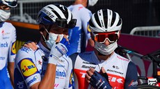 Fausto Masnada z QuickStepu a Giulio Ciccone z Treku ped startem 11. etapy...