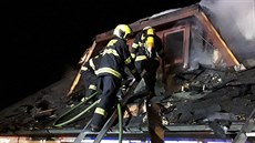 Požár rekreační chalupy v Kraborovicích na Havlíčkobrodsku vzal jeden lidský... Požár rekreační chalupy v Kraborovicích na Havlíčkobrodsku vzal jeden lidský...
