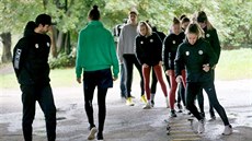 Basketbalistky KP Brno trénují během pandemických omezení pod mostem. Basketbalistky KP Brno trénují během pandemických omezení pod mostem.