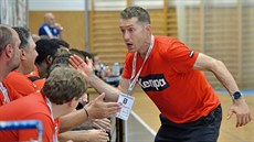 Peter Kostka hecuje házenkáře Nového Veselí Peter Kostka hecuje házenkáře Nového Veselí