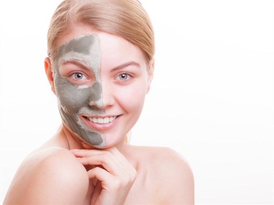 Čistící masky jsou pro detox pleti velmi žádoucí.