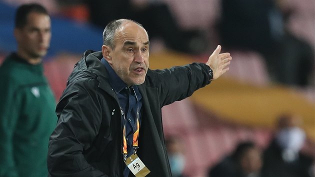 Trenér sparťanských fotbalistů Václav Kotal během duelu Evropské ligy proti... Trenér sparťanských fotbalistů Václav Kotal během duelu Evropské ligy proti...