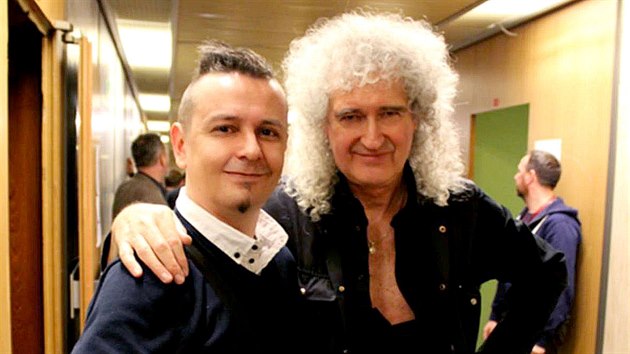 Zpěvák Jiří Sevčík a kytarista skupiny Queen Brian May