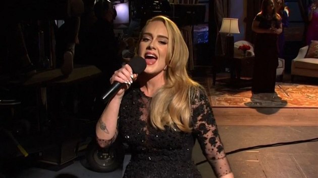Adele v show Saturday Night Live (Los Angeles, 23. jna 2020)