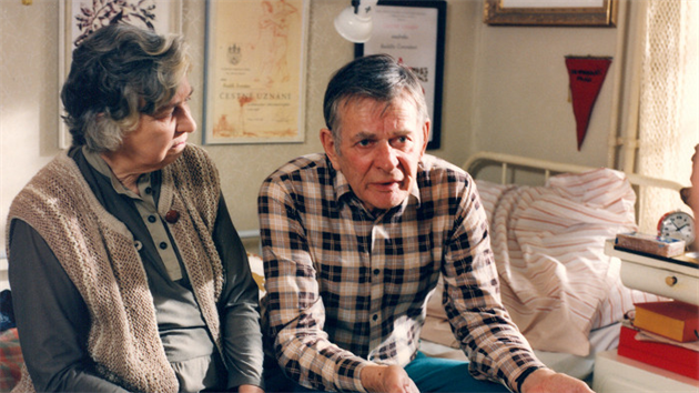 Věra Tichánková a Jan Skopeček v seriálu Pomalé šípy (1993)