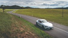 Pocitově byste Supře hádali tak 300, možná i 320 koní. „Stovka“ za 5,2 sekundy... Pocitově byste Supře hádali tak 300, možná i 320 koní. „Stovka“ za 5,2 sekundy...