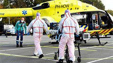 Převoz pacienta s koronavirem do Německa. Tamní nemocnice pomáhají s... Převoz pacienta s koronavirem do Německa. Tamní nemocnice pomáhají s...