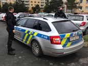 V Plzni na Lochotíně se střílelo při zadržení podezřelých. Na místo se sjelo... V Plzni na Lochotíně se střílelo při zadržení podezřelých. Na místo se sjelo...