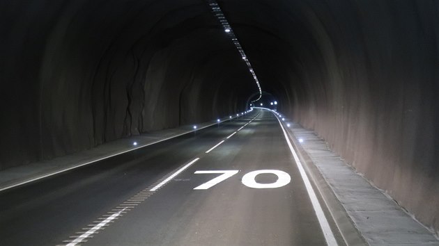 Dvouproud islandsk tunel pome idim uetit 30 kilometr asto nebezpen jzdy.