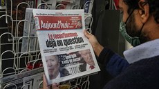Paříž. Francouzský tisk podobně jako celý svět sleduje s napětím výsledky... Paříž. Francouzský tisk podobně jako celý svět sleduje s napětím výsledky...