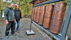 Ředitel Miroslav Perout (vlevo) a Vladimír Lažanský, předseda správní rady... Ředitel Miroslav Perout (vlevo) a Vladimír Lažanský, předseda správní rady...