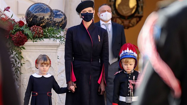 Monack knna Charlene a jej dti princezna Gabriella a princ Jacques (Monako, 19. listopadu 2020)