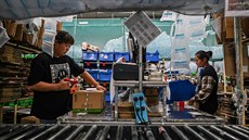 Sklad čínského gigantu Alibaba ve městě Wu-si před nákupním festivalem Double... Sklad čínského gigantu Alibaba ve městě Wu-si před nákupním festivalem Double...
