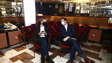 Online demonstrace spolu Milion chvilek pro demokracii. Vpravo předseda hnutí... Online demonstrace spolu Milion chvilek pro demokracii. Vpravo předseda hnutí...