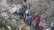 Dámskou jeskyni a jeskyni Přátel přírody uzavřela správa Národního parku České... Dámskou jeskyni a jeskyni Přátel přírody uzavřela správa Národního parku České...