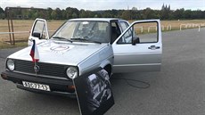 Auto, kde lidé nahrávali vzkazy pro Václava Havla Auto, kde lidé nahrávali vzkazy pro Václava Havla