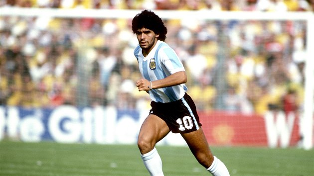 Slavný argentinský fotbalista Diego Maradona opustil svět. Bylo mu 60 let. Slavný argentinský fotbalista Diego Maradona opustil svět. Bylo mu 60 let.