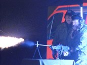 V noci z 24. na 25. listopadu testovali filmaři na náměstí Jana Palacha v Praze... V noci z 24. na 25. listopadu testovali filmaři na náměstí Jana Palacha v Praze...