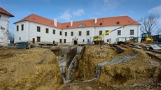 Zámekcká budova při rekonstrukci a budování unikátního systému podzemních chodeb Zámekcká budova při rekonstrukci a budování unikátního systému podzemních chodeb