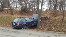 Řidič prchající v Táboře před policejní hlídkou havaroval u městského hřbitova. Řidič prchající v Táboře před policejní hlídkou havaroval u městského hřbitova.