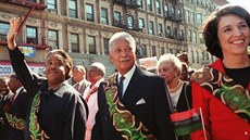 David Dinkins pochoduje ped 29. výroním afroamerickým denním prvodem v...