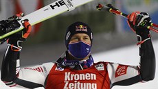 Alexis Pinturault jako vítěz paralelního obřího slalomu v Lechu/Zürsu Alexis Pinturault jako vítěz paralelního obřího slalomu v Lechu/Zürsu