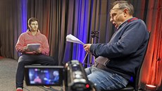 Pavel Kikinčuk (vpravo) a Michal Košan při zkoušce před natáčením internetových... Pavel Kikinčuk (vpravo) a Michal Košan při zkoušce před natáčením internetových...