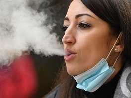 Covid-19 se šíří ve vnitřních prostorách hlavně formou aerosolů. Můžeme si je...