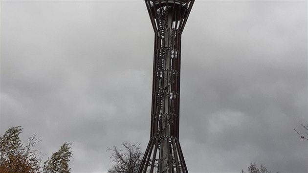 Podobu stavb z oceli, deva a kamene dala architektka Iveta Torkoniakov.