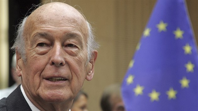 Bval francouzsk president Valery Giscard d'Estaing (27. kvtna 2005)