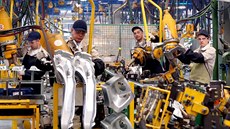 Výrobní závod automobilky AvtoVAZ v ruském Iževsku Výrobní závod automobilky AvtoVAZ v ruském Iževsku