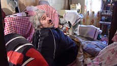 Ve Francii vyprostili z jeho vlastního domu třísetkilového muže. (1. prosince... Ve Francii vyprostili z jeho vlastního domu třísetkilového muže. (1. prosince...