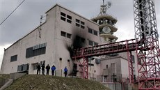 Pravděpodobně úmyslně založený požár vyřadil druhý největší vysílač ve Francii. Pravděpodobně úmyslně založený požár vyřadil druhý největší vysílač ve Francii.