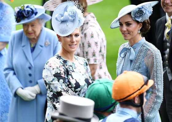 Albta II., Zara Phillipsová a vévodkyn Kate na dostizích v Ascotu (2019)