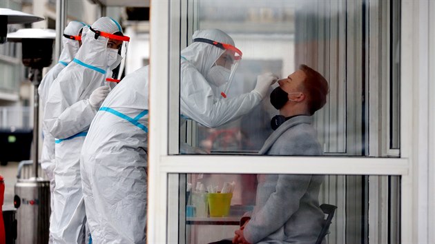 Antigenní testování pro občany zdarma v brněnské společnosti Podané ruce. (16.... Antigenní testování pro občany zdarma v brněnské společnosti Podané ruce. (16....