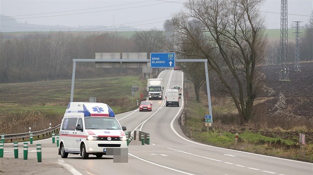 Napojen hlavnho tahu mezi Brnem a Svitavami a silnice od Prostjova u Sebranic na Blanensku bylo svdkem ady nehod.