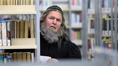 V osmi epizodách cyklu ztvárnil roli Jana Amose Komenského herec chebského... V osmi epizodách cyklu ztvárnil roli Jana Amose Komenského herec chebského...