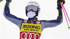 Marta Bassinová slaví triumf v obřím slalomu v Courchevelu Marta Bassinová slaví triumf v obřím slalomu v Courchevelu